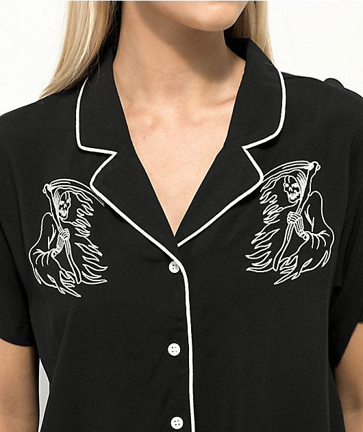 Broken Promises Duplicity Black Crop Short Sleeve Shirt