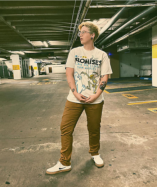 Broken Promises x Casper Scarier Than camiseta crema