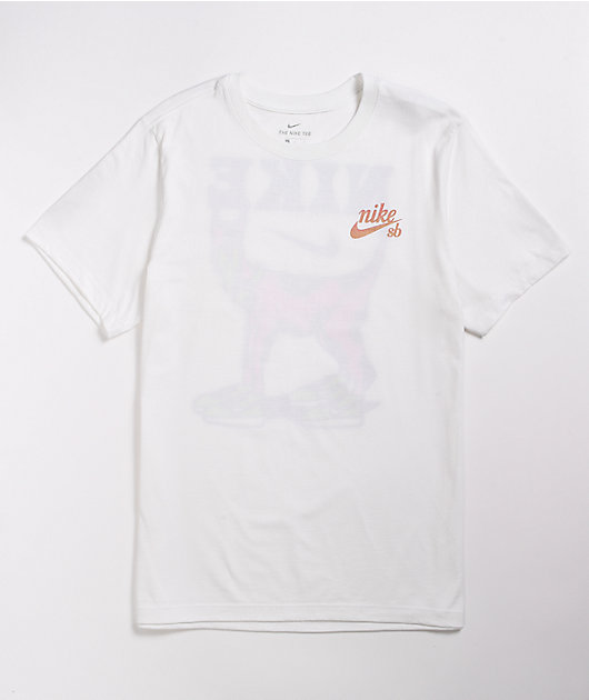 Camiseta blanca y rosa Big Dog de Nike SB