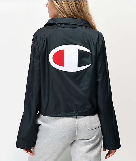 chaqueta negra corta