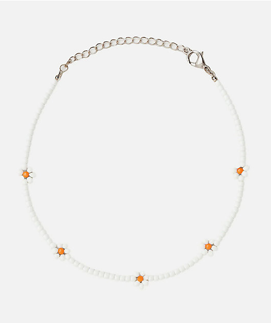 Color Trip Daisy White Bead Choker Necklace