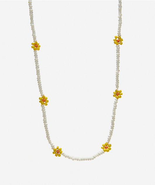 Color Trip Daisy White Bead Choker Necklace