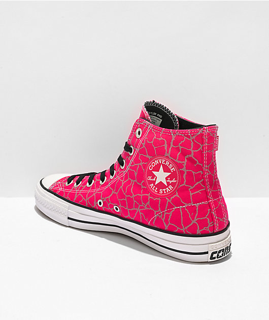Bidrag Fern flare Converse Chuck Taylor All Star Pro Crackle Pink & Black High Top Skate Shoes