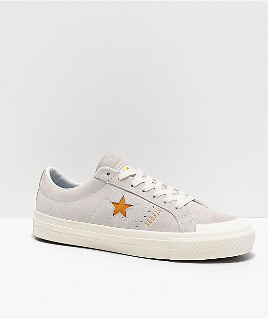 gold one star converse