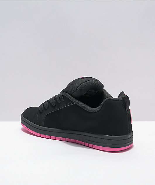 Pink and black hotsell skate shoes