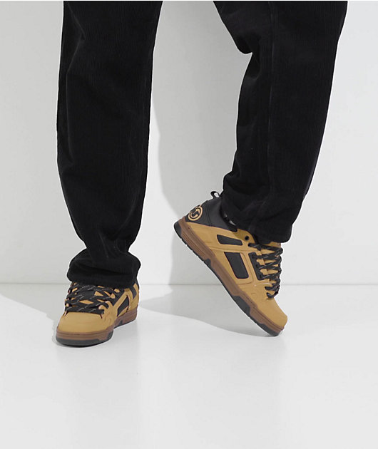 DVS Comanche Chamois, Black & Gum Skate Shoes video