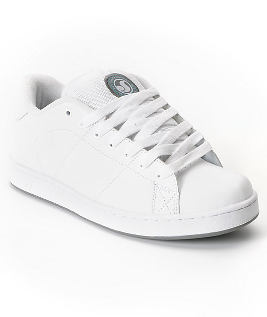 white leather skate shoes