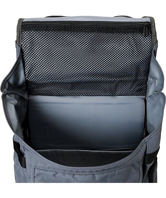 dakine vault backpack
