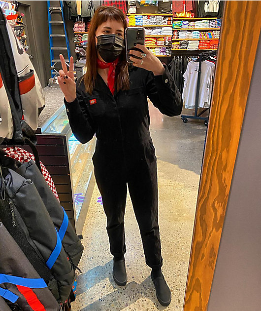 Dickies mono negro con botones delanteros