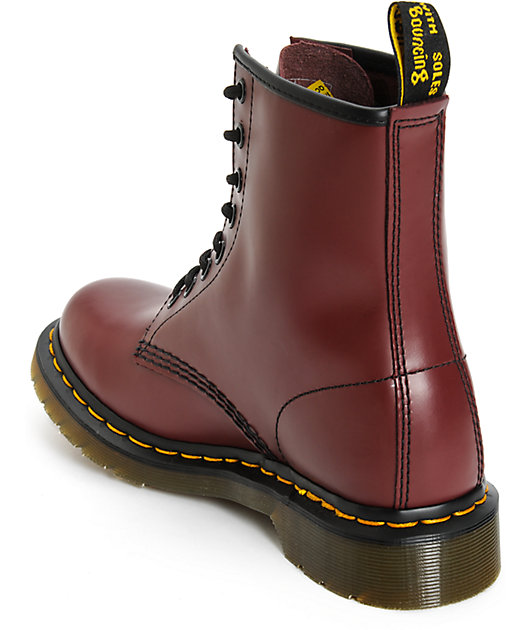 dr martens cherry queso