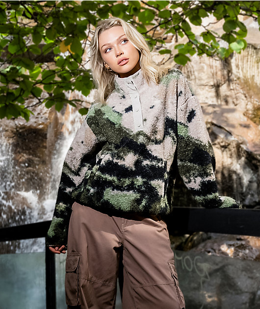 Dravus Glacier Landscape Sherpa Jacket