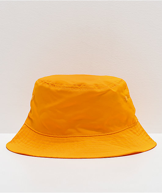 middelalderlig Persona Som regel FILA Matte Yellow Nylon Bucket Hat