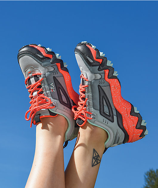 Fila oakmont trail coral & black shoes Clearance