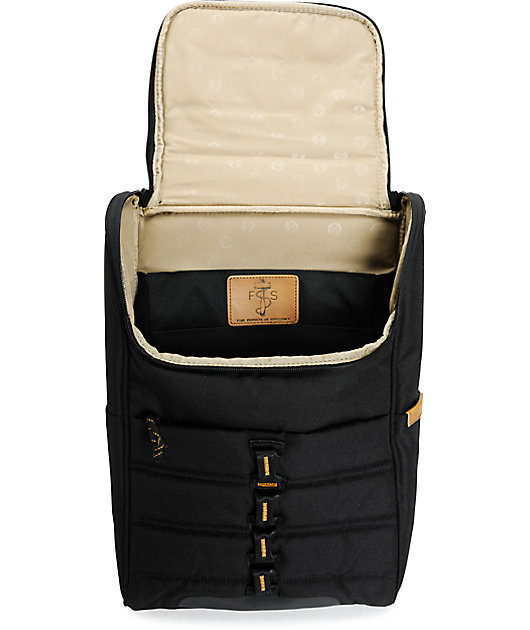 focused space commander backpack