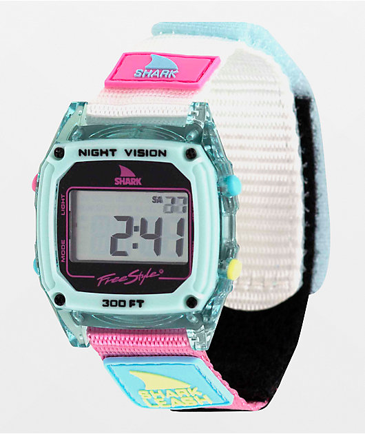 Freestyle x Caroline Marks Leash reloj digital azul claro cielo