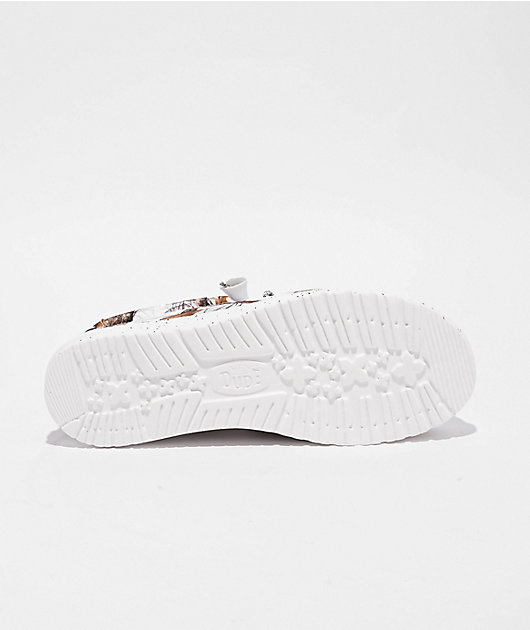 HEYDUDE x Realtree Edge Wally White Shoes