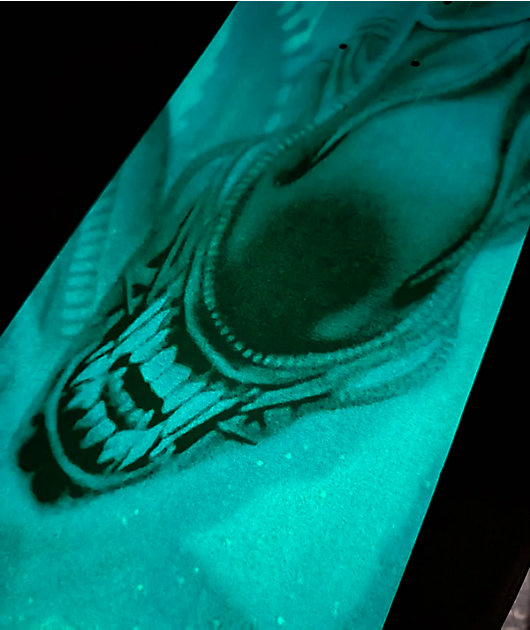 HUF X ALIEN Xenomorph Glow In The Dark 8.25" Skateboard Deck
