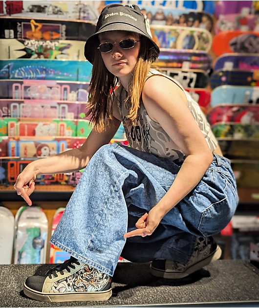 Heelys x Ed Hardy Kids Racer Mid Black & White Shoes | Zumiez