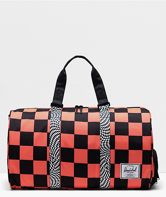 Herschel Novel Checker Clash Bolso deportivo rojo y negro