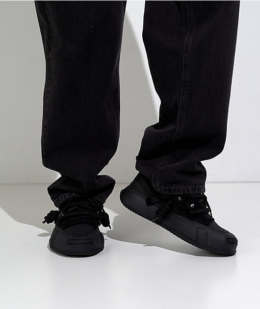 JAVI Atmos Black Shoes video
