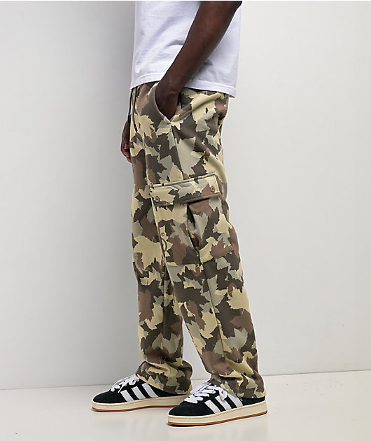LRG Think Outside Camo Sweatpants | Zumiez