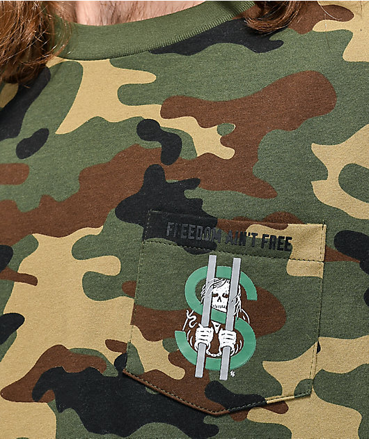 Lurking Class by Sketchy Tank Freedom camiseta de camuflaje