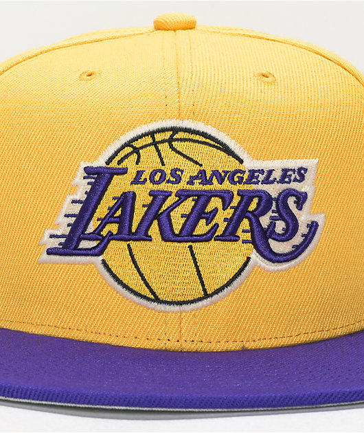 Mitchell & Ness Los Angeles Lakers STA3 Wool Snapback Cap Gold - SS22 - US