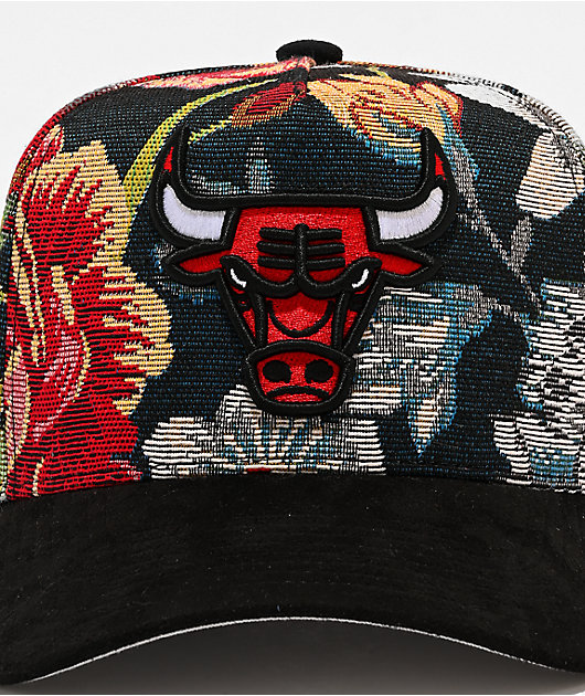 Mitchell & Ness Chicago Bulls Tapestry Floral Pro Pinch Snapback Hat