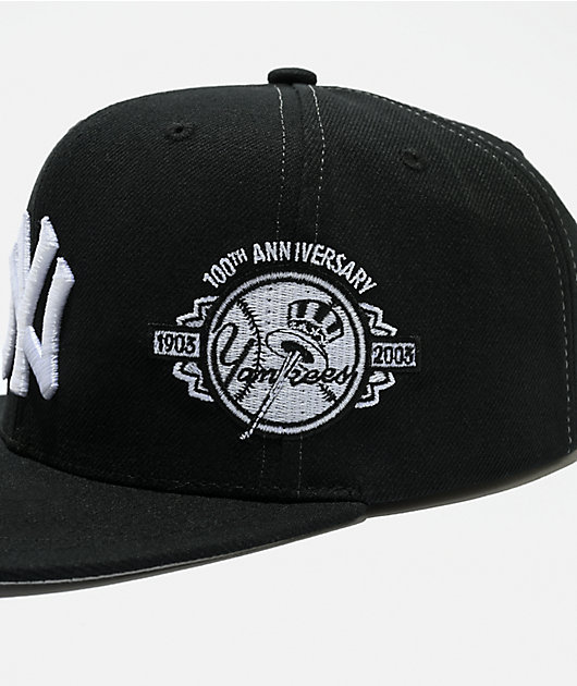 Mitchell & Ness New York Yankees Trifecta Black Snapback Hat