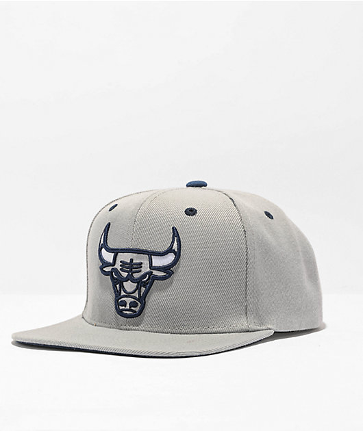 Mitchell & Ness x Chicago Bulls gorra en gris y azul marino
