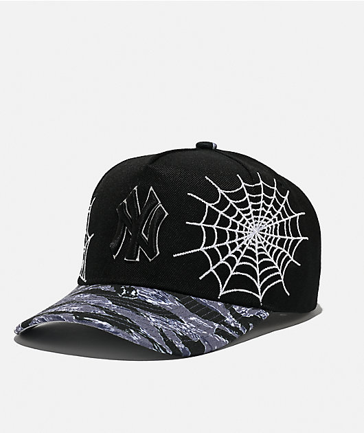 Mitchell & Ness New York Yankees Tiger Stripe Black Snapback Hat
