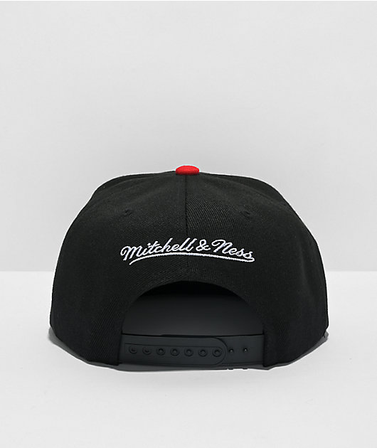 Mitchell and ness black 2024 cap