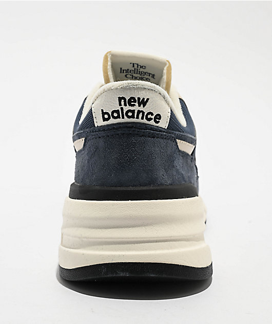 大人気定番商品 New Balance Lifestyle 997R Vintage Indigo & Sea Salt Shoes ボール