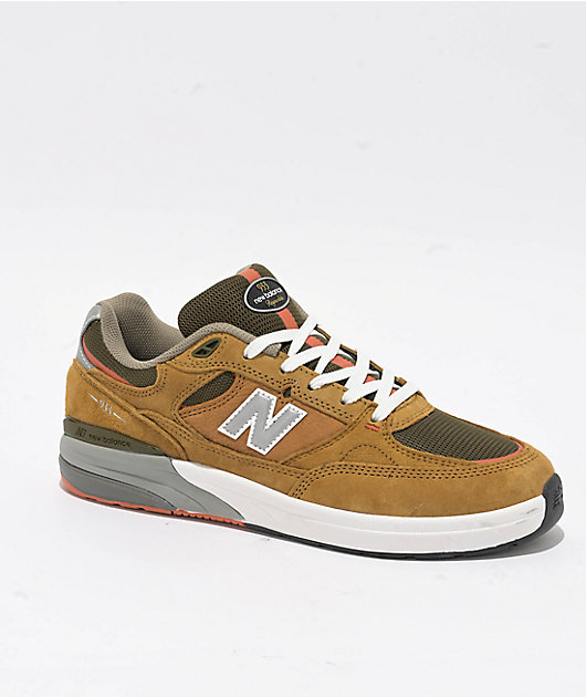 【T3993】ウォウ,イズ・ミー/Number[s] New Balance Numeric 933 Reynolds Brown & Grey Skate Shoes