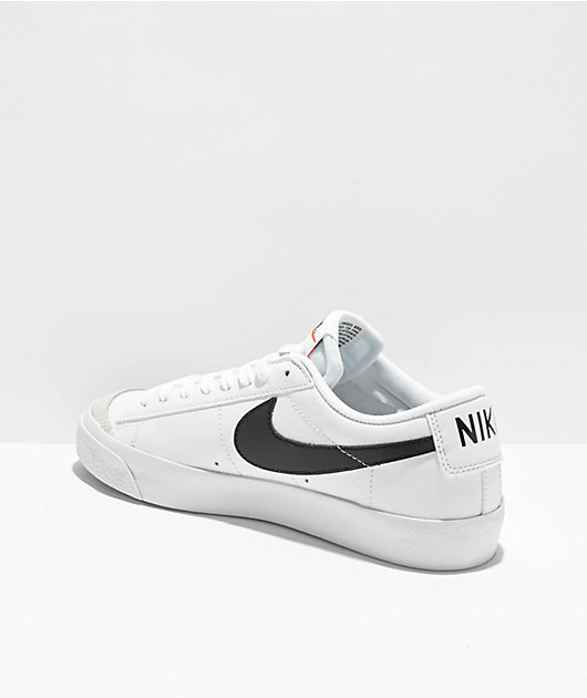 Nike Blazer '77 Low zapatos de cuero en blanco y negro para niños