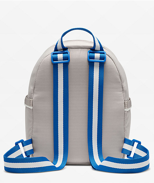 【☆超レア☆】☆NIKE☆NSW Futura Mini Backpack(6L)☆Gray Nike NSW Futura Mini Backpack 6L Light Iron Ore White FZ2474