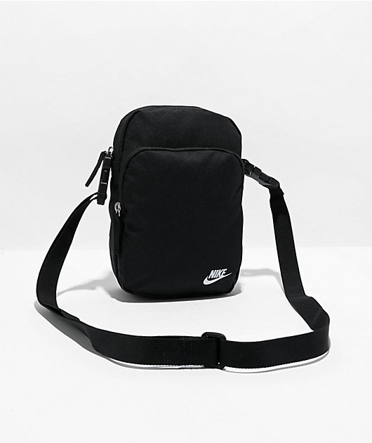 Nike Sportswear Essentials Sling Bag (8L). Nike ID-cokhiquangminh.vn