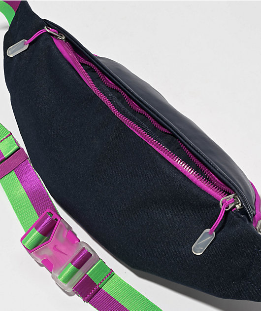 Nike Sportswear HERITAGE UNISEX - Bum bag - rush fuchsia/disco  purple/purple 