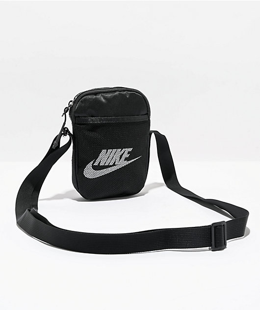 Nike Heritage Small Black Bag