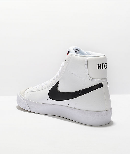 Nike shoes black hot sale for kids