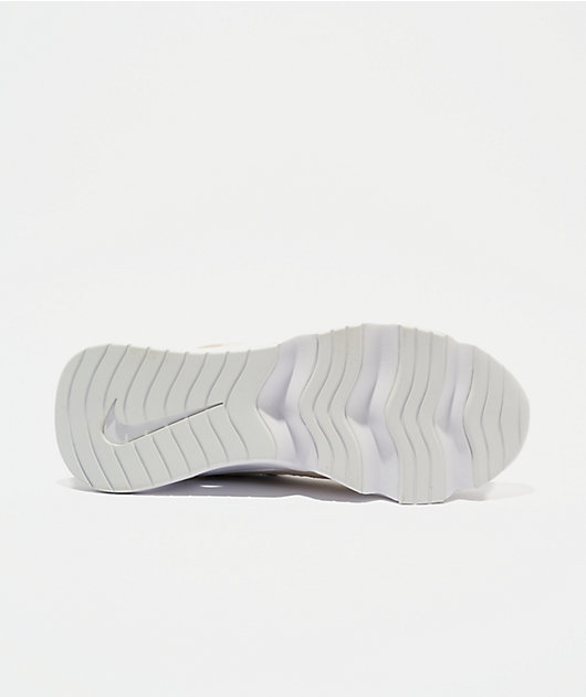 Nike RYZ 365 2 White Shoes