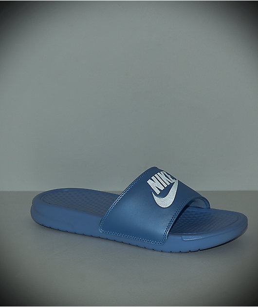 Mercurio mil millones Casi muerto Nike SB Benassi sandalias azul metálico