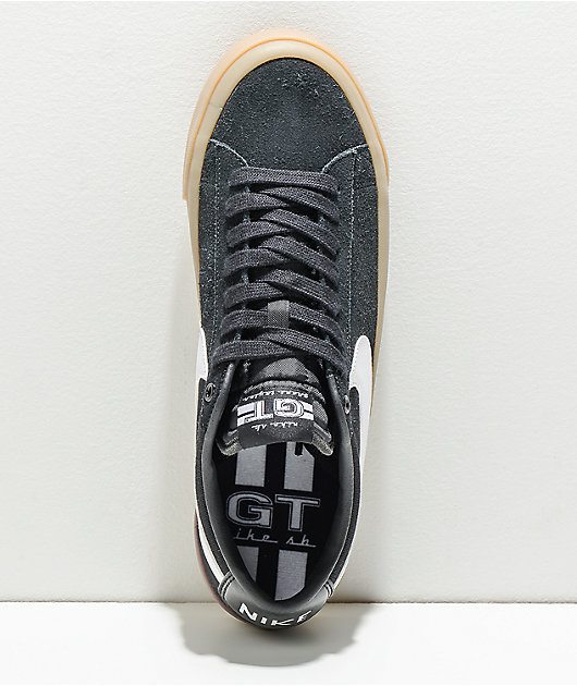 samle Ambassade ophavsret Nike SB Blazer Low GT Pro Black & Gum Skate Shoes