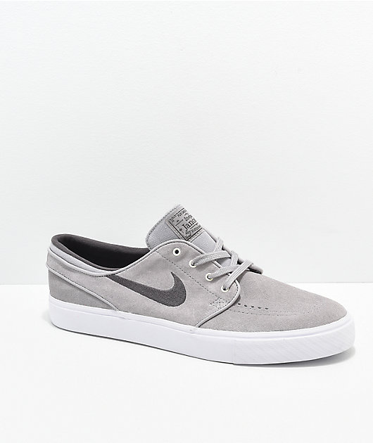 exégesis Entre estéreo Nike SB Janoski Atmosphere zapatos de skate de ante gris y blanco
