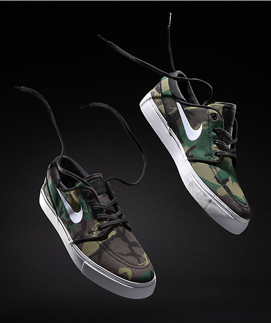 camouflage nike sb