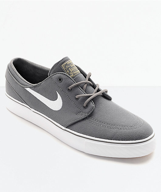 Nike SB Janoski zapatos de skate en blanco y gris | Zumiez