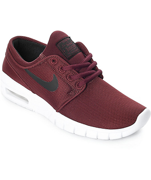 dark red nike shoes