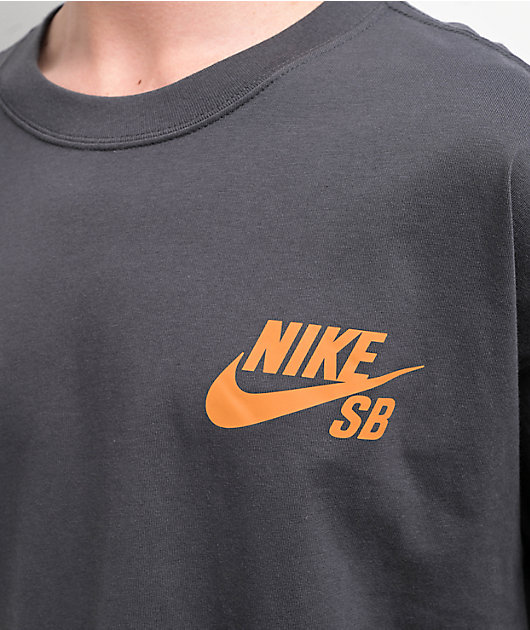 NIKE SB LOGO S/S TEE ナイキ スケートボーディング ロゴ Tシャツ DARK SMOKE GREY ブラック DC7817-070【追跡可能メール便・日時指定不可】 楽天市場】NIKE SB LOGO S/S TEE ナイキ スケートボーディング