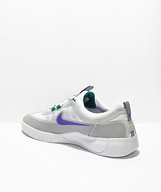 White nike shoes with purple clearance swoosh