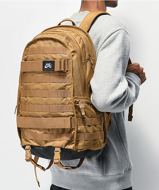 pluma caliente Lágrima Nike SB RPM Golden Beige Backpack